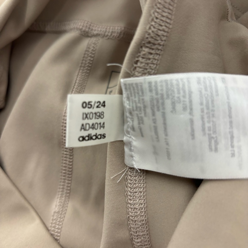 ✨ Adidas AEROREADY High Rise Leggings Beige Size S - Picture 13 of 13